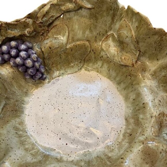 Handcrafted Ceramic Leaf-Shaped Bowl & Tray Set With Grape Detailing Nature-Insp - Picture 4 of 13